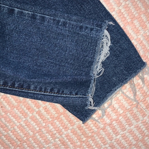 Levis Wedgie Straight Size 24 Distressed Dark Wash Button Fly Jeans - Picture 11 of 11